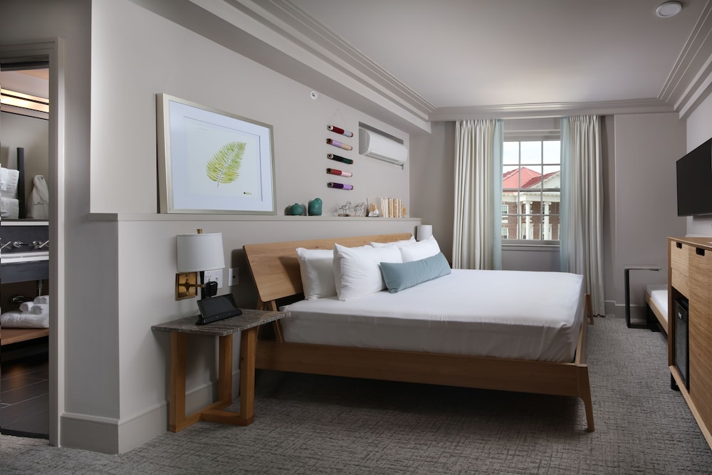 Hotel Weyanoke - photo 13