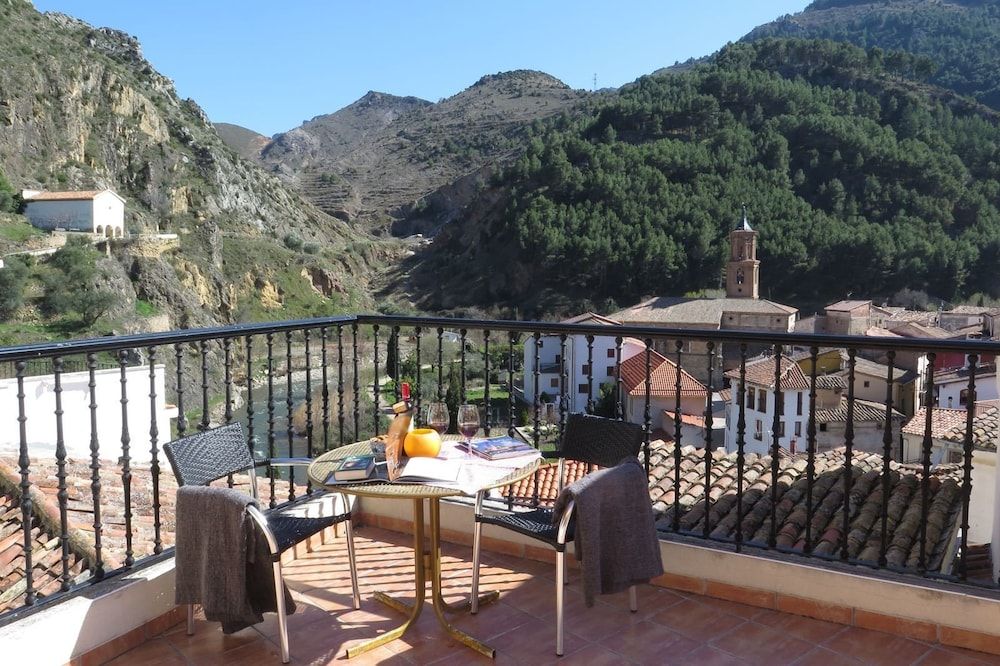 Casa Arnedillo by Apartamentos Arnedillo — Arnedillo — photo 2