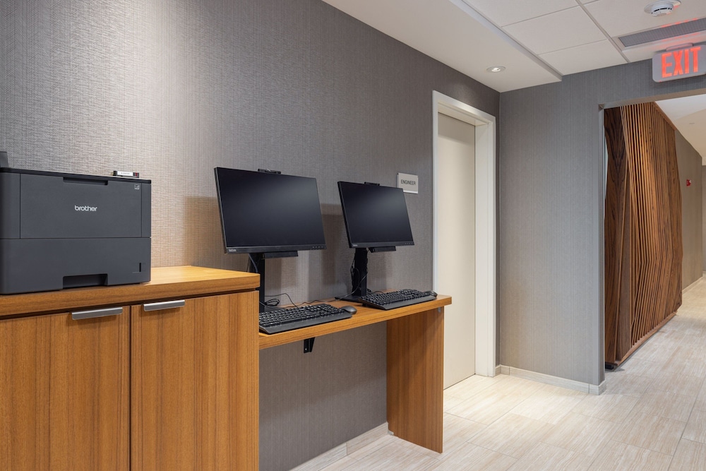 SpringHill Suites by Marriott Tucson at The Bridges - photo 12