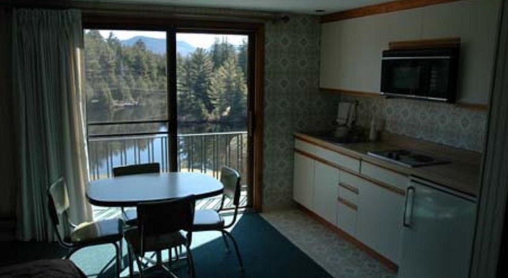 Prague Inn Suites and Cottages - photo 3