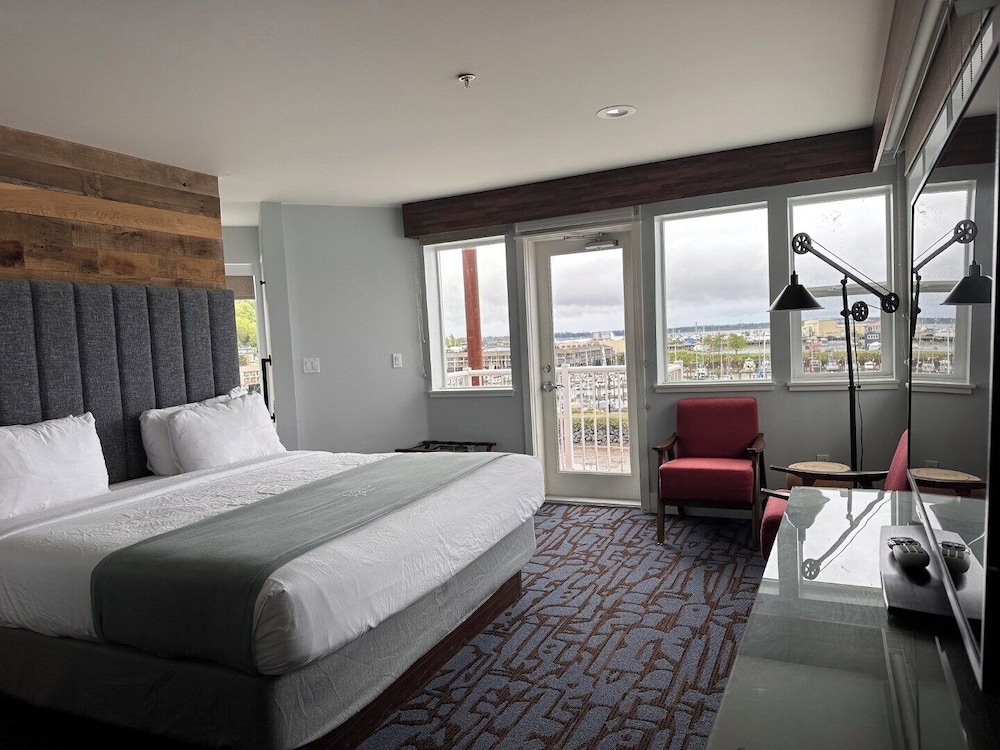 Cannery Pier Hotel & Spa - photo 49