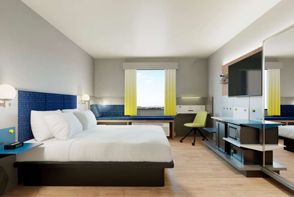 Microtel Inn & Suites by Wyndham Winchester - photo 13
