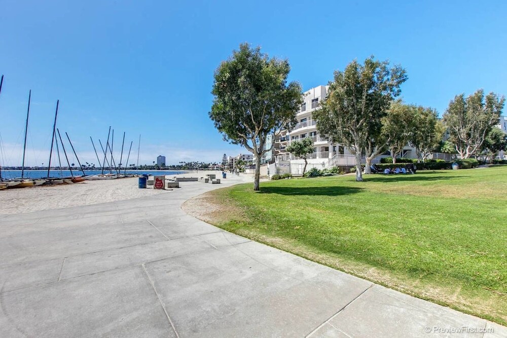 Scenic 4br 3.5ba in PB by Domio - photo 24