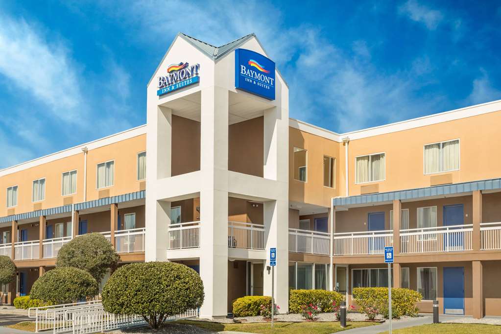 Baymont by Wyndham Savannah Midtown — hotel in Savannah