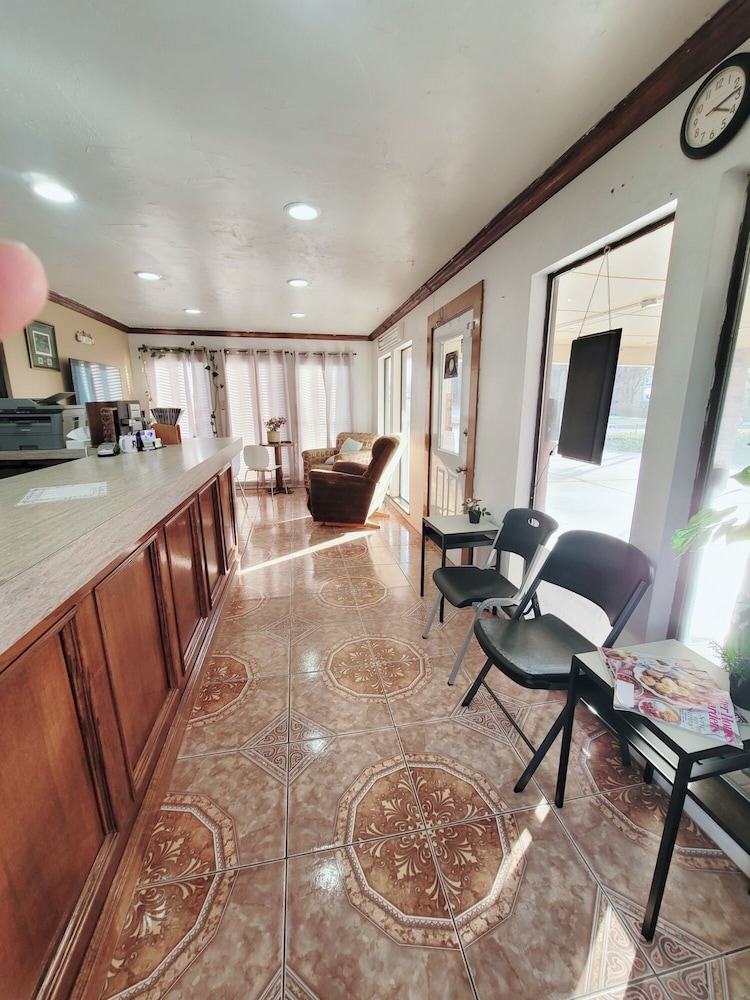 Ranger Inn - photo 14