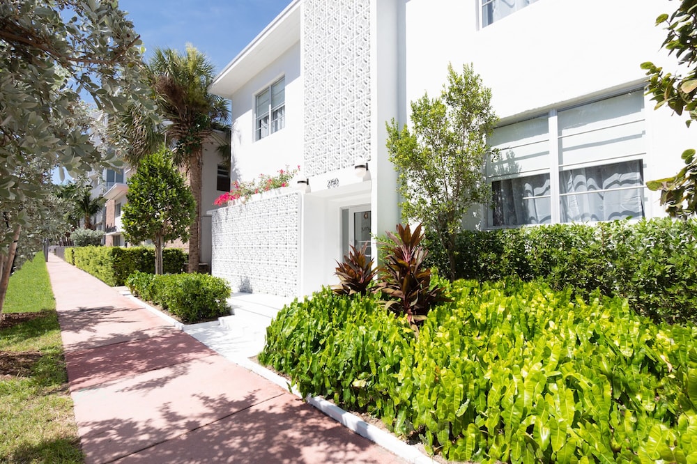 Jurny Park Ave Miami Beach - photo 54