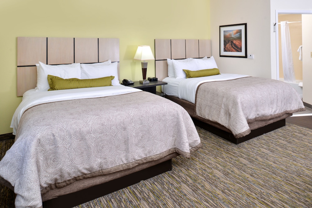 Candlewood Suites Kenedy by IHG - photo 9