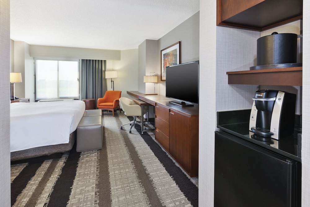 Crowne Plaza Dulles Airport by IHG - photo 53