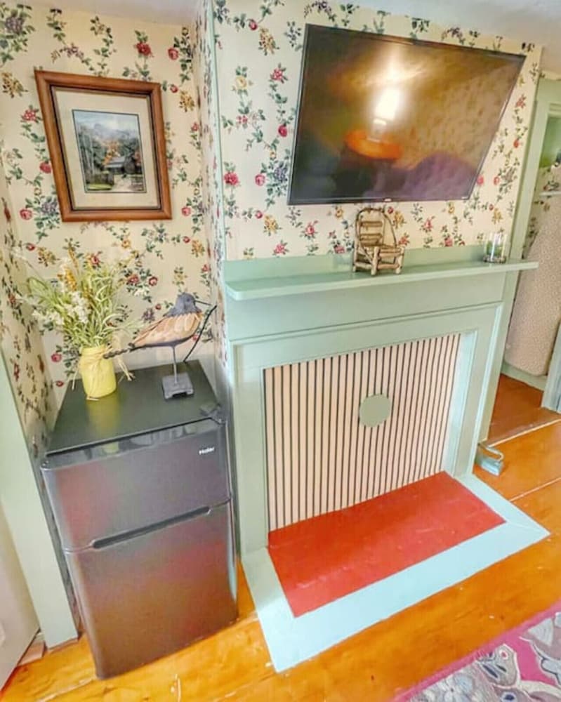 Open Hearth Inn - photo 8