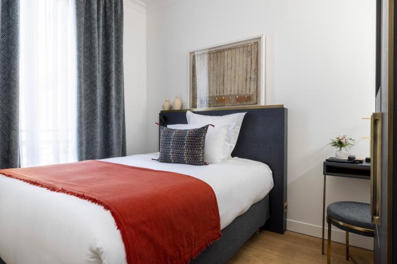 Hote Brussels Center City Luxe Tours Et Taxi — Brussels