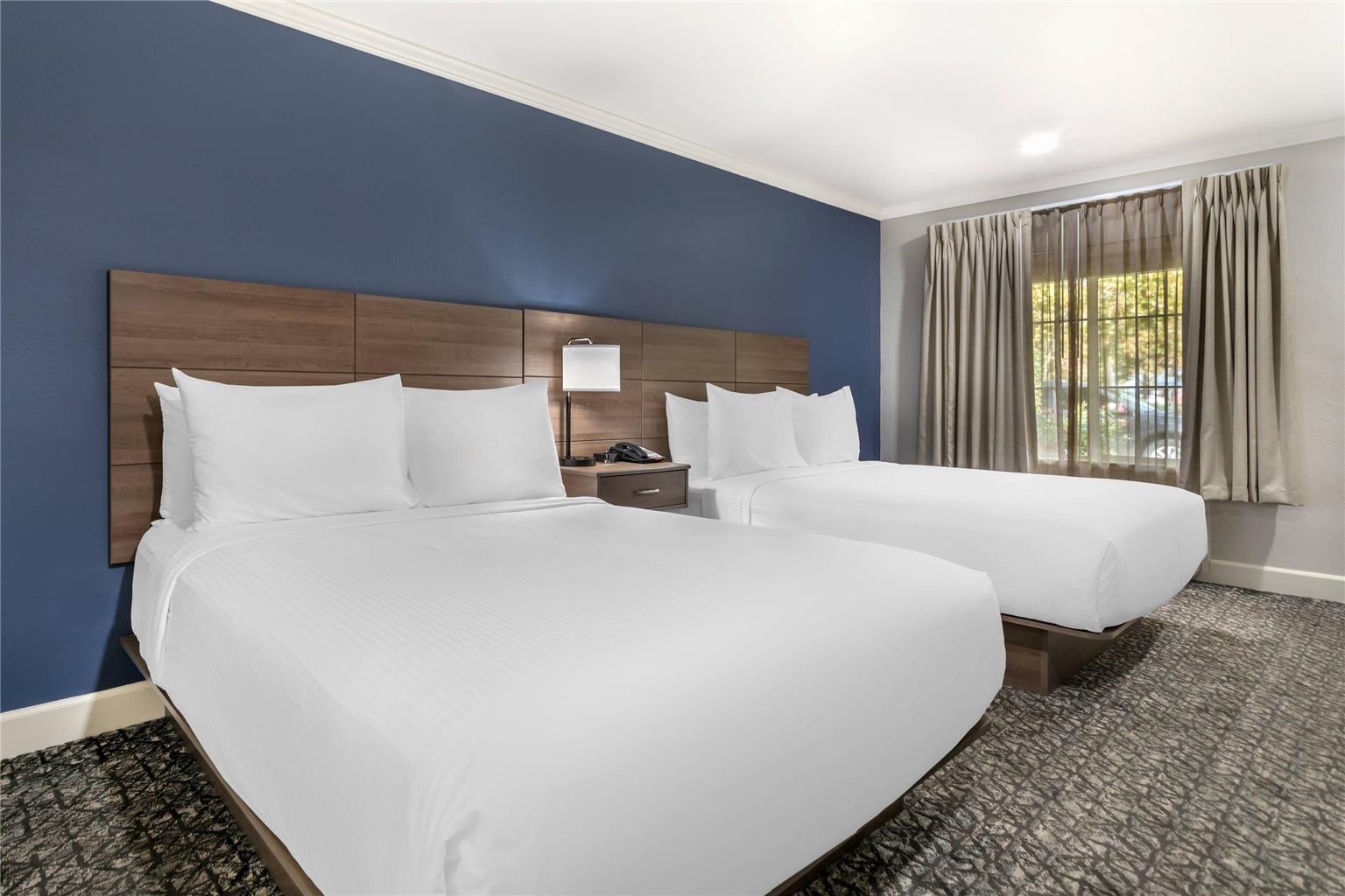 University Park Inn & Suites an Ascend Collection Hotel - photo 17
