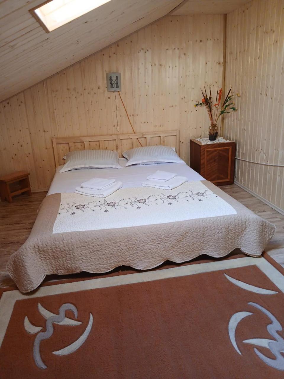 Pensiune Colina Farm - last minute hotel in Gageni