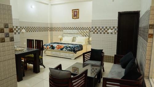 Luxury Room With 1 Double Bed — Haridwar