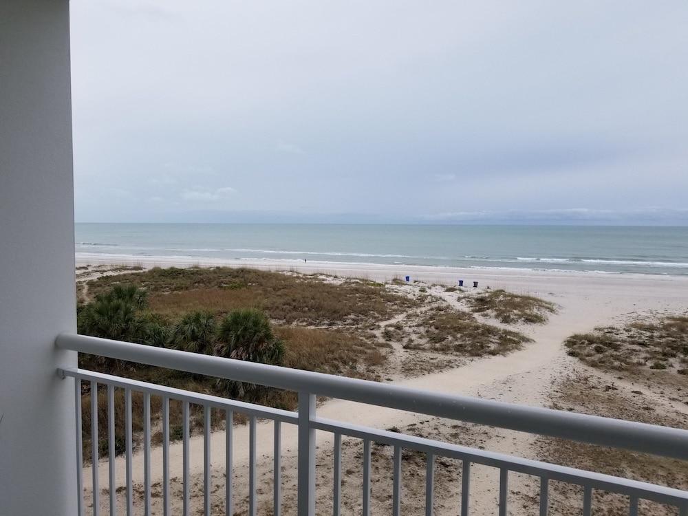 Provident Oceana Beachfront Suites - photo 39