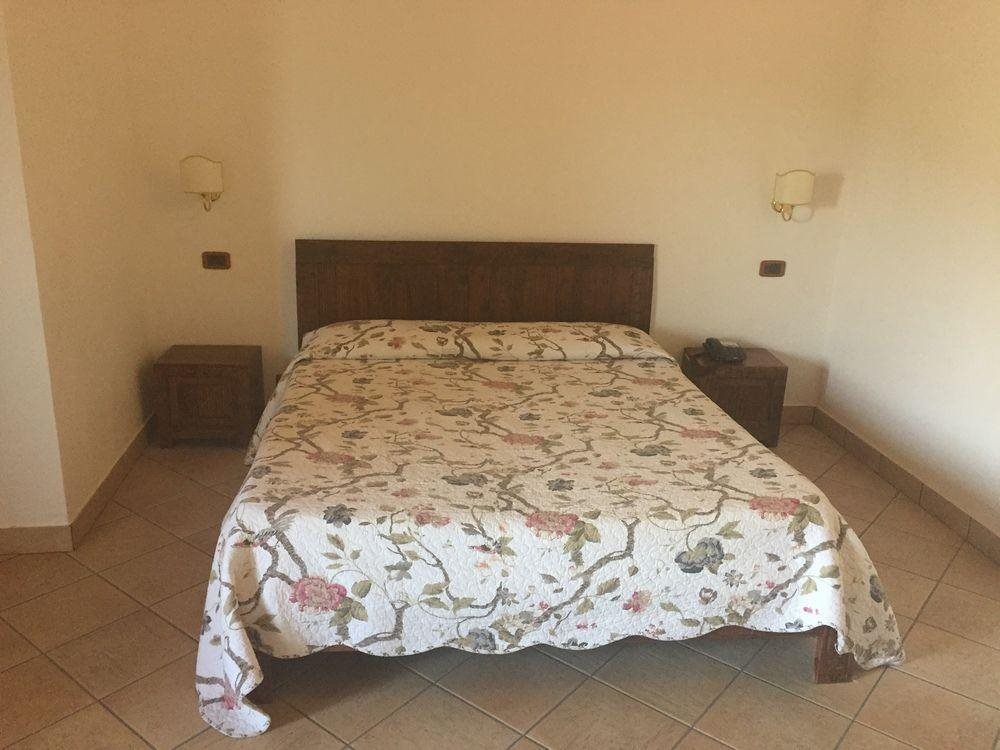 Villa Rant — 4-Star Luxury Hotel in Militello Rosmarino, Italy
