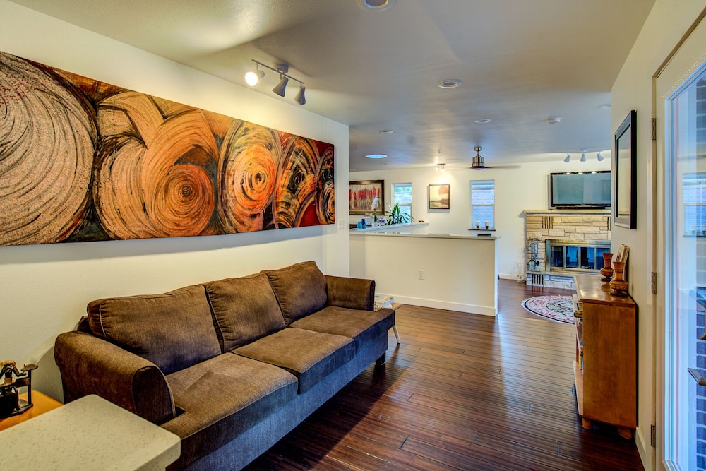 INNhale Cannabis Friendly B&B Adults Only - photo 3