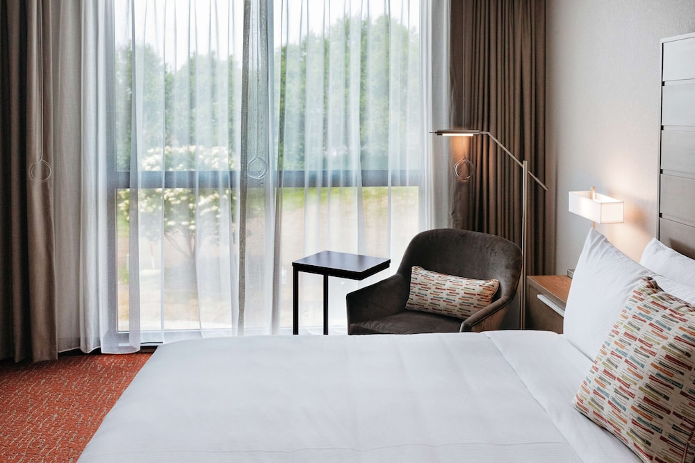 Revel Hotel Des Moines Urbandale Tapestry Collection by Hilton - photo 78