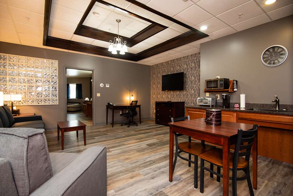 Best Western Plus Plattsburgh - photo 40
