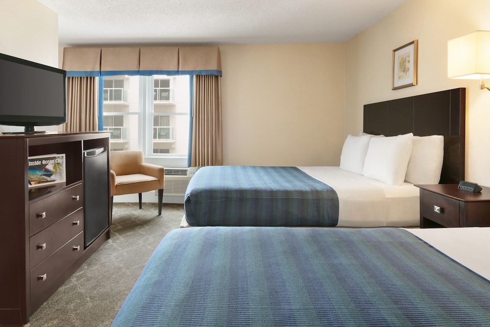 Harrison Hall Hotel - photo 27