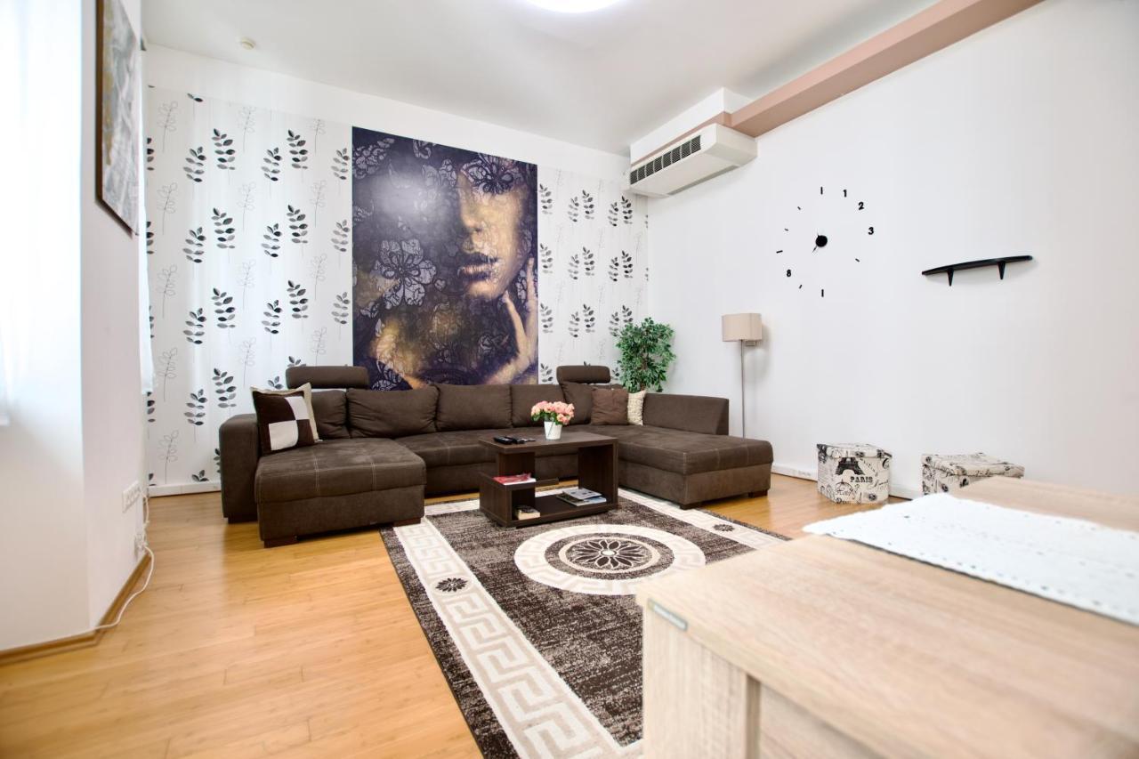 Premium Apartment by Hi5 Vitkovics Suite — 4-Star Luxury Hotel in Budapest, Hungary