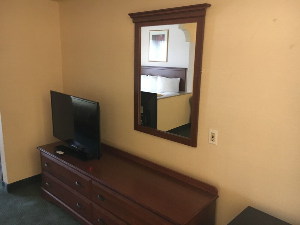 Motel6 Artesia CA - photo 23