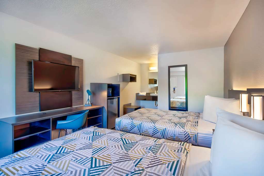 Motel 6 Warren MI Detroit East - photo 5