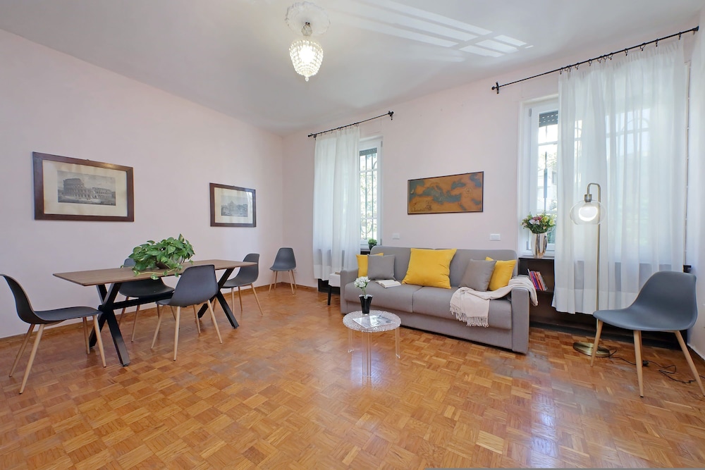 4BNB Corridoni Apartment — 4-Star Luxury Hotel in Rome, Italy