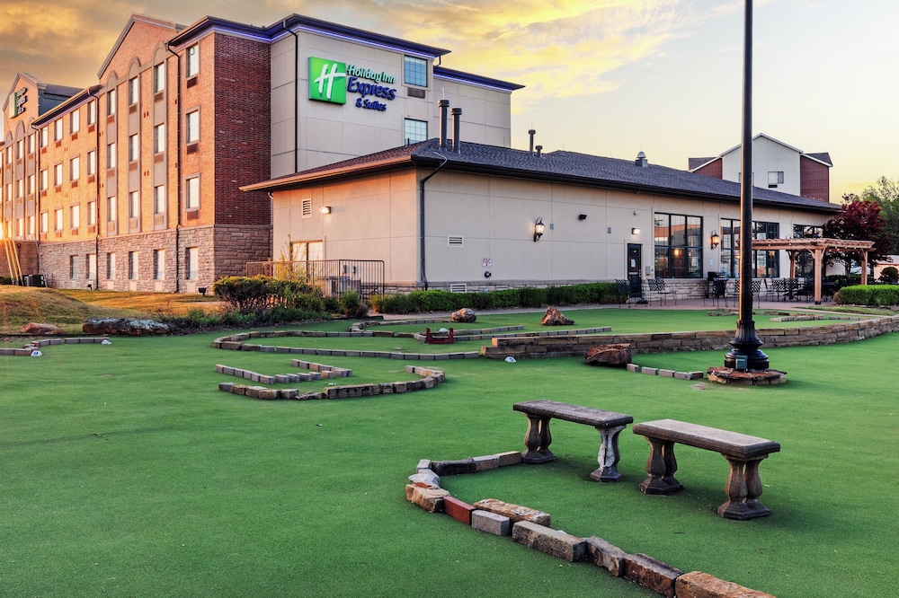 Holiday Inn Express & Suites Tulsa S Broken Arrow Hwy 51 by IHG - photo 41