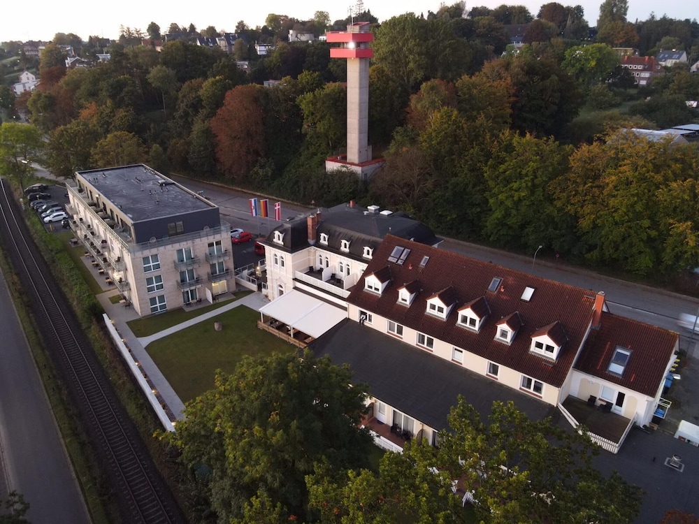 BeachSide - carbon neutral hotel in Eckernfoerde