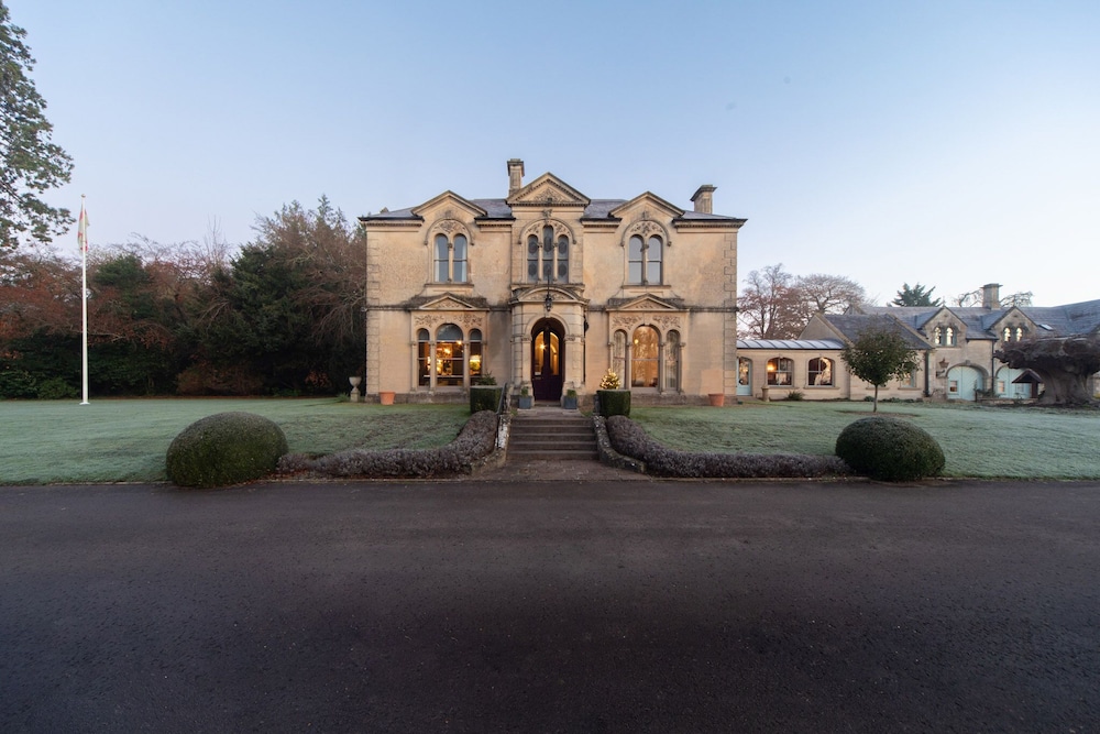 Beechfield House — 4-Star Luxury Hotel in Melksham, United Kingdom