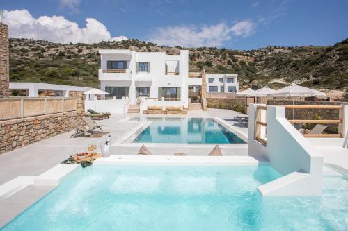 Villa Elaia — 4-Star Luxury Hotel in Afantou, Greece
