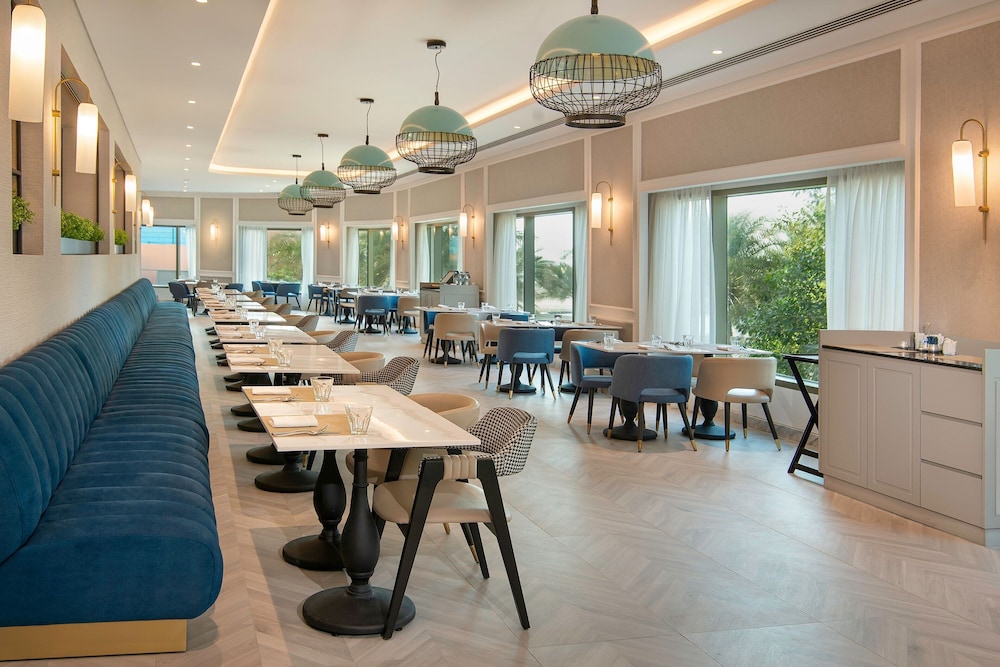 מזון ומשקאות