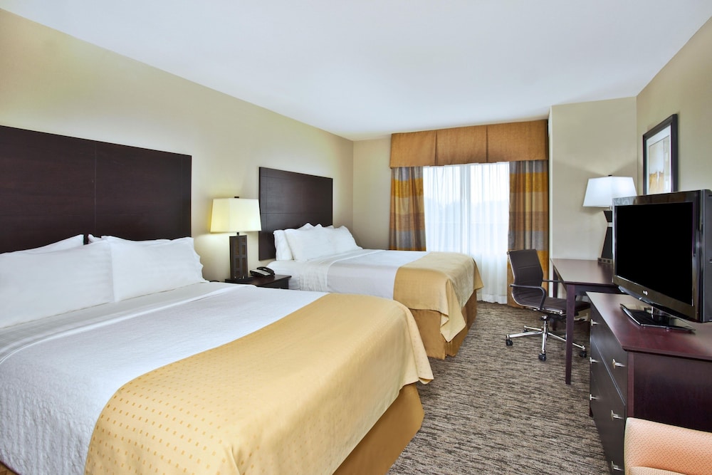 Holiday Inn & Suites Green Bay Stadium by IHG - photo 14