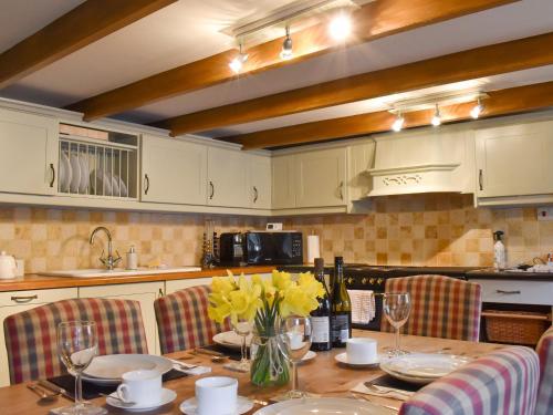 Pineview Cottage — 4-Star Luxury Hotel in Torpoint, United Kingdom