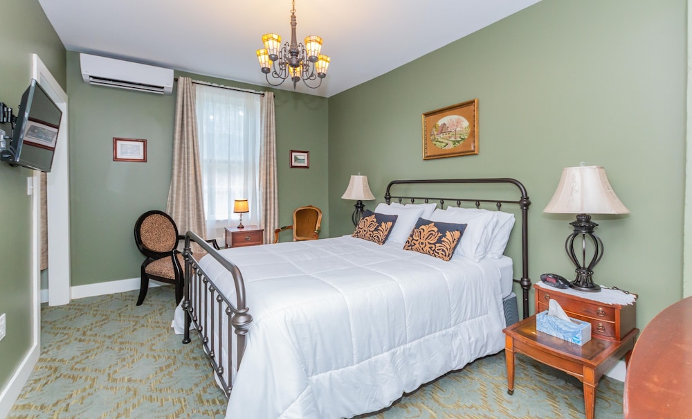 Historic Hotel Broadalbin - photo 35