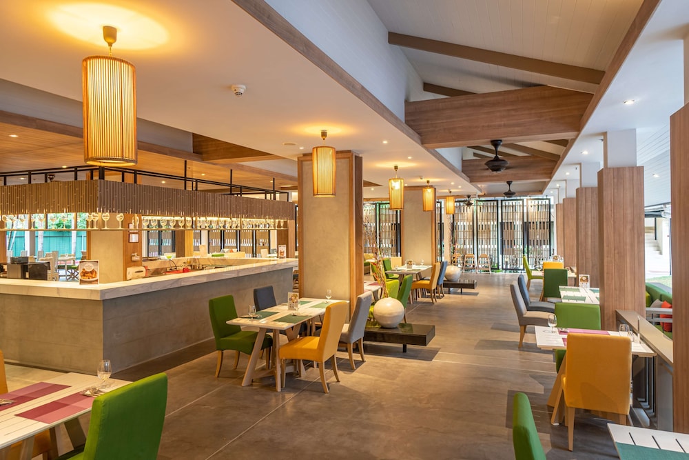 Radisson Resort and Suites Phuket — Phuket — photo 2