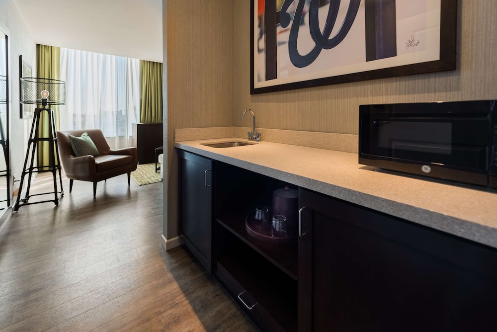 Hampton Inn & Suites Washington DC Navy Yard - photo 19