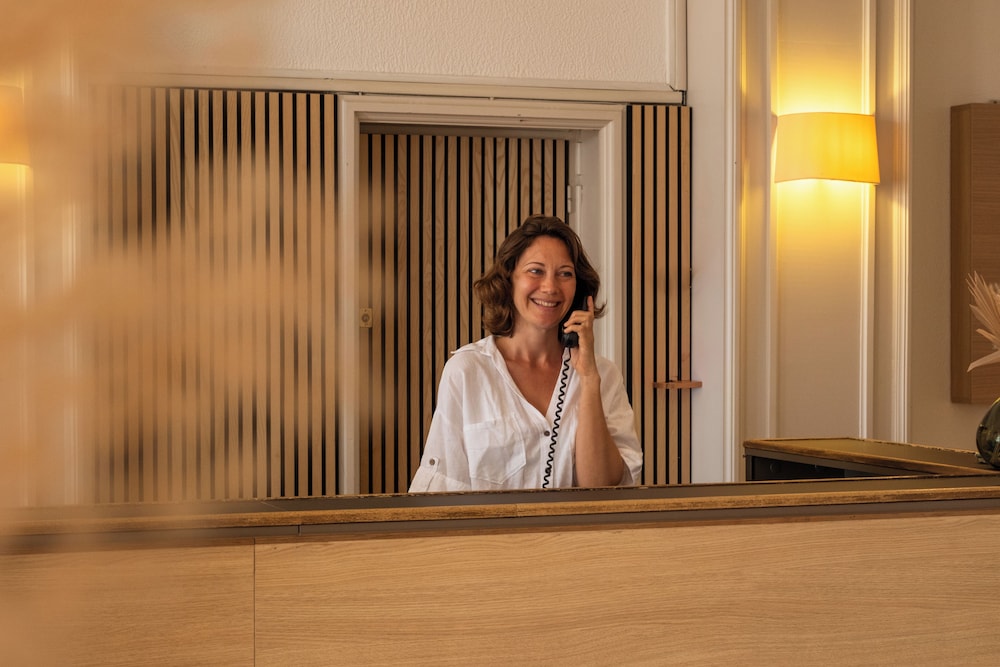 Hotel Hélios — Toulon — photo 2