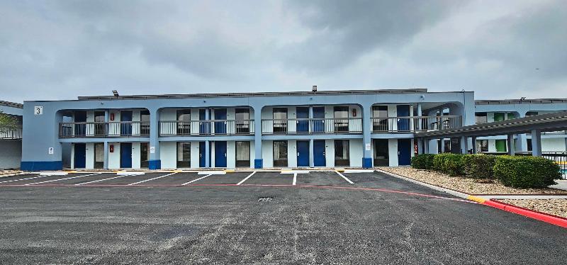 SureStay Studio by Best Western Victoria in Victoria, United States