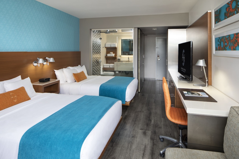 Shore Hotel - photo 11
