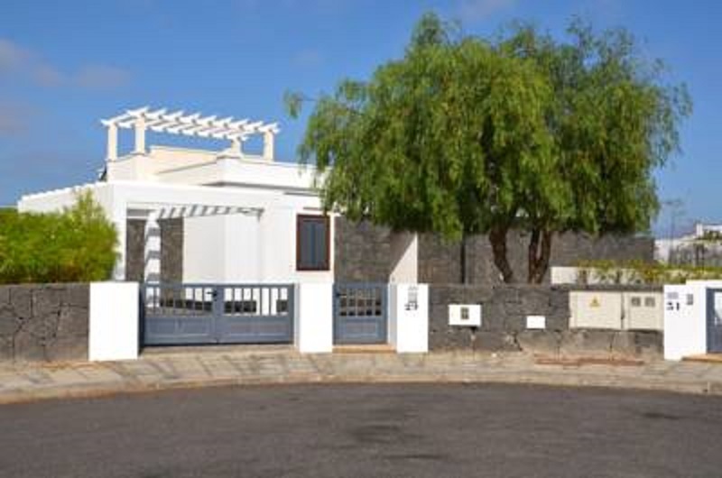 Villas Susaeta — 4-Star Luxury Hotel in Playa Blanca, Spain