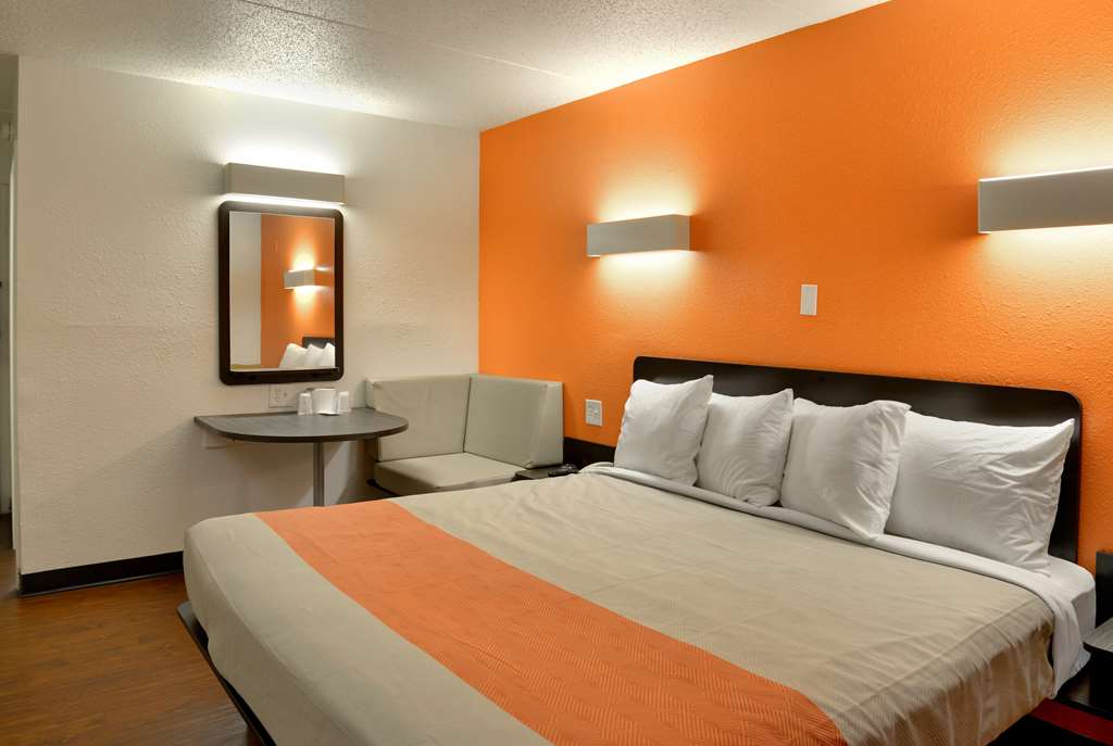 Motel 6 Toledo OH - photo 13