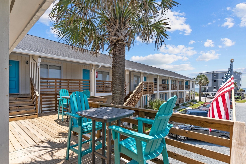 The Beach House at Oak Island by Carolina Resorts - photo 33