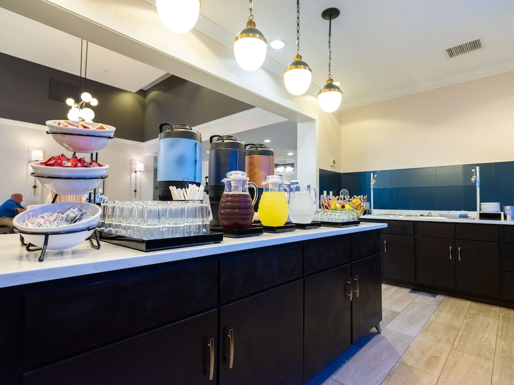 Homewood Suites by Hilton Joplin - photo 50