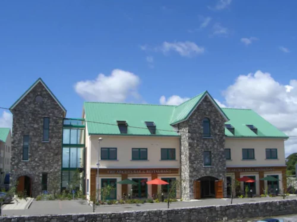 The Arches Hotel in Gaillimh, Republic of Ireland