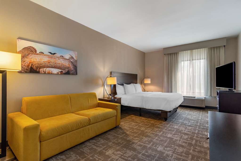 Best Western Plus Dalton Inn - photo 3