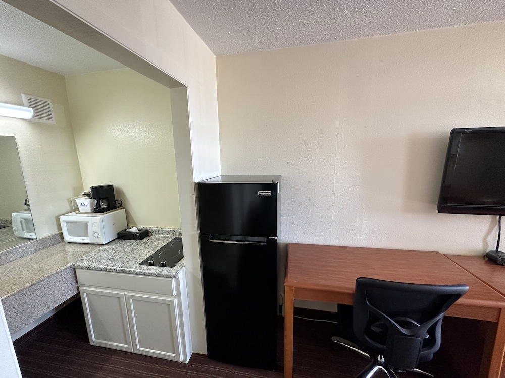 Sunrise Extended Stay - photo 15