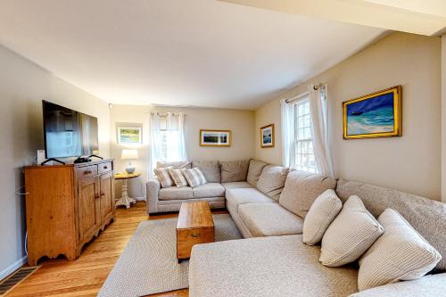 Cozy Cape Time — 4-Star Luxury Hotel in Chatham, United States