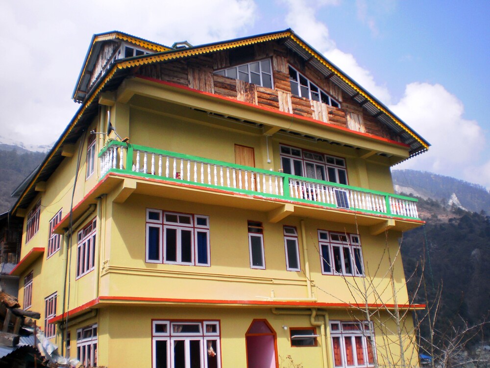 Snow Retreat in Mangan, India