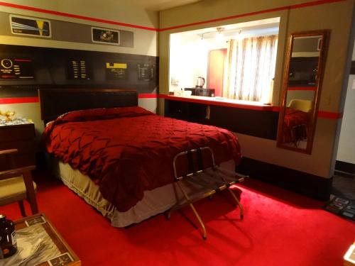 Itty Bitty Inn - photo 8